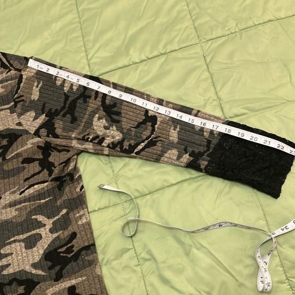 Venus 2X ribbed camo and lace with suede lace up tie - Picture 7 of 7